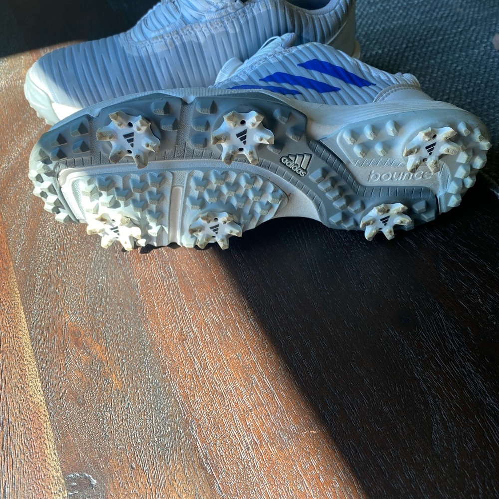 Addidas girls cleats/shoe with boa laces. Excellent condition. - Picture 3 of 6